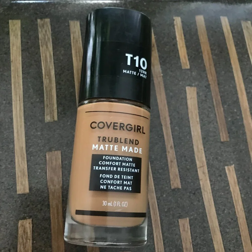LOT Dark Tone Hide Concealer e.l.f. Camo CC Cream Covergirl Concealer Foundation